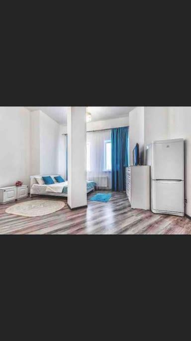 Уютная Квартира С Террасой В Сердце Столицы Apartment Taldykol Ngoại thất bức ảnh
